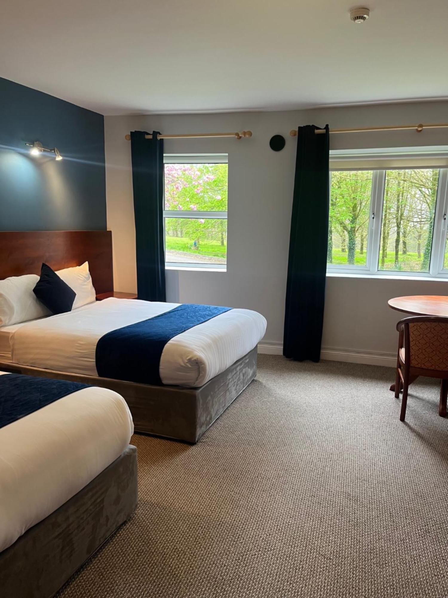 Fernhill Lodge Carrigaline Bagian luar foto