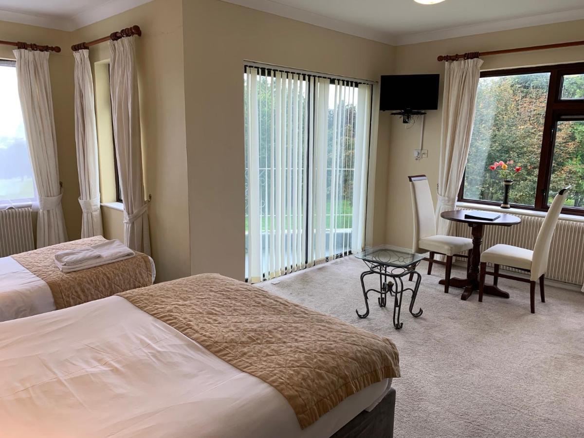 Fernhill Lodge Carrigaline Bagian luar foto